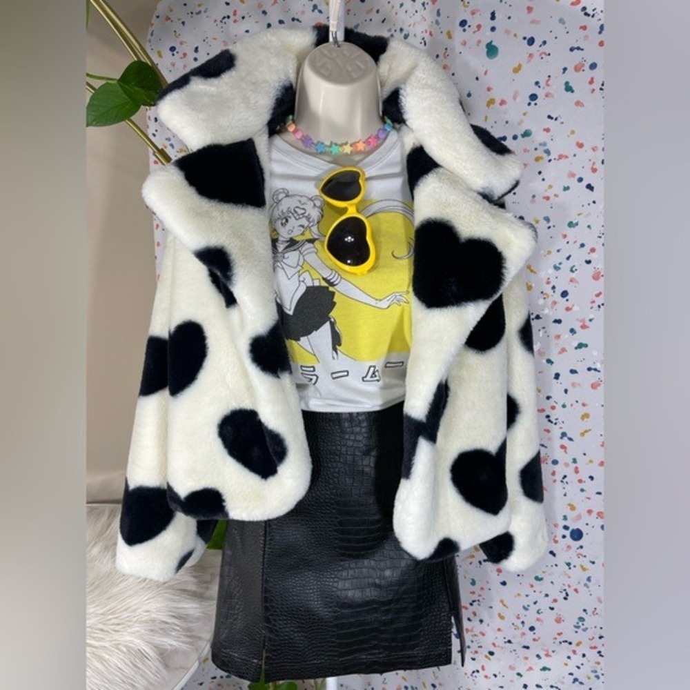 Stoosh Faux Fur Jacket W/ M White Black Heart Print A14314 LN/NWOT - Picture 5 of 14